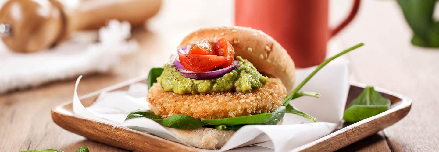 burguer frango guacamole e espinafres