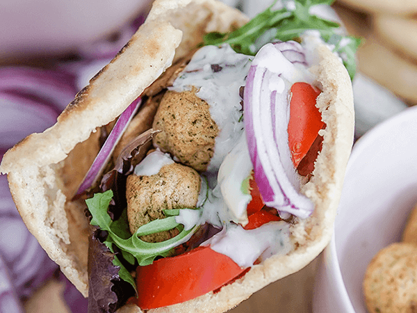 Maria Falcão - Pitas caseiras recheadas com falafel