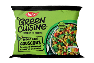 Embalagem de veggie bowl de couscous, feijões de edamame e rebentos de bambu Green Cuisine