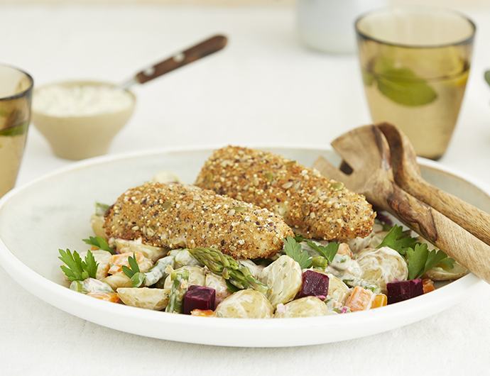 Filetes Primavera com Salada Russa e Molho Tártaro