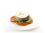 Postas de Pescada em papillote com tomates e pesto